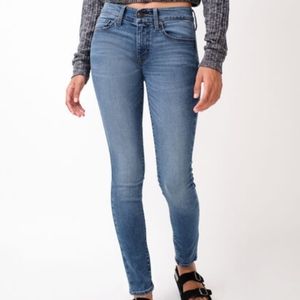 Premium seriously stretchy low-rise jegging